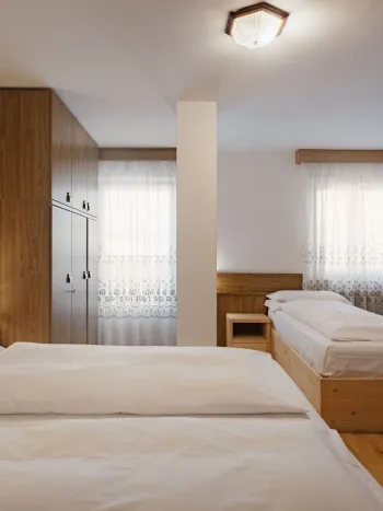 Hotel la montanara camera quadrupla 1