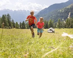 Bambini prati val di fiemme