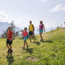 Escursione famiglia val di fiemme