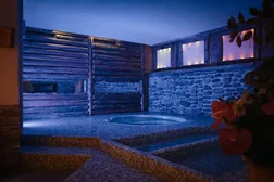 Jacuzzi nel Wellness Hotel la Montanara