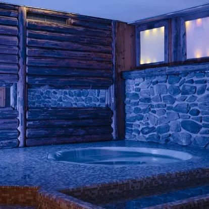 Jacuzzi nel Wellness Hotel la Montanara